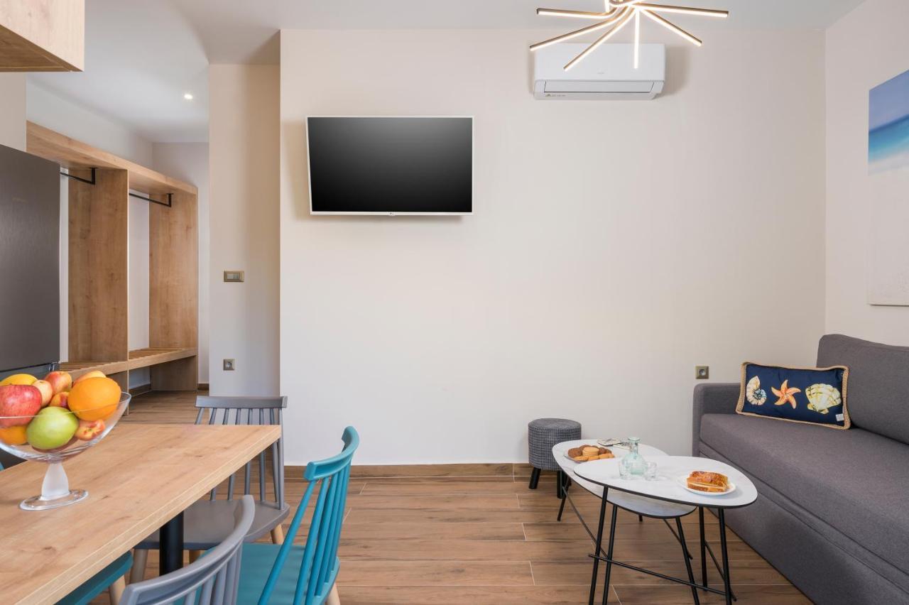 Aequor Luxury Rooms & Apartments Kato Daratso Exterior foto